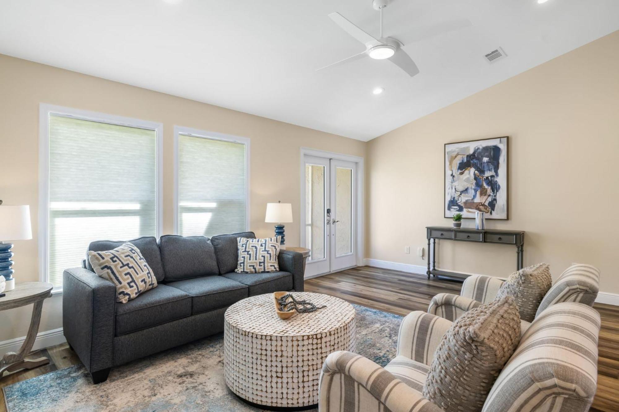 Fully Remodeled Electric-Heated Pool Home On Gulf-Access Canal - Villa Sunny Cape Coral Exterior photo